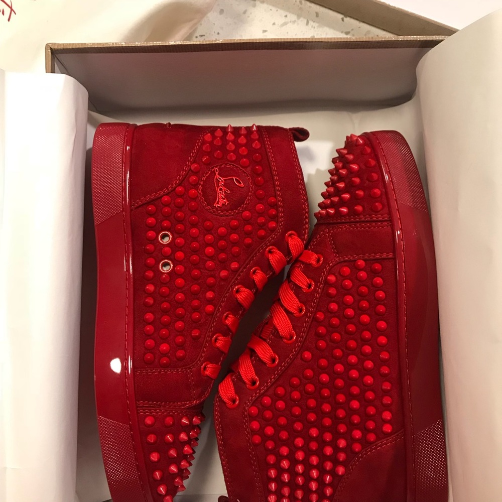 Men size 38 $500 brand new Comes as shown in pics